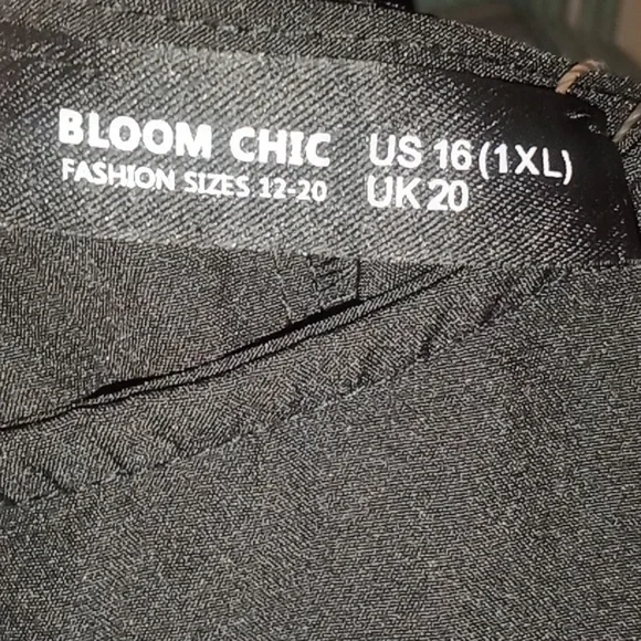 Cute long dress 👗🖤🥰 - Picture 7 of 7